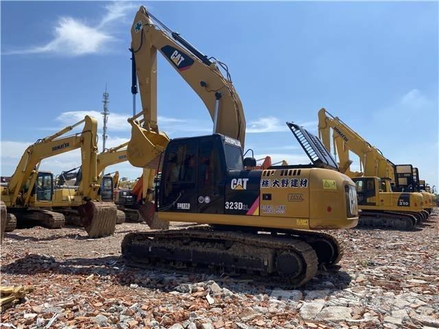CAT 323D 大型油圧ショベル12t以上（パワーショベル・ユンボ）