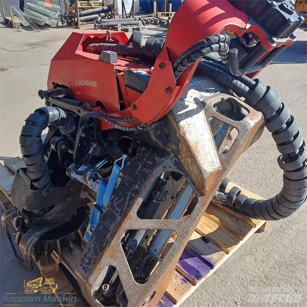 Komatsu C124 ハーベスタヘッド