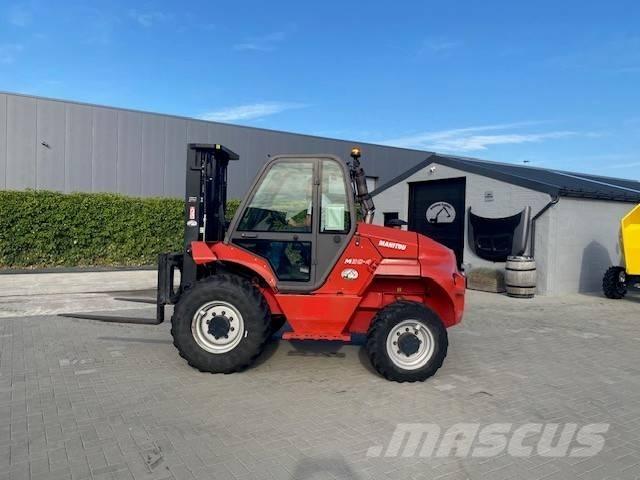Manitou M 30.4 ラフターテレントラック