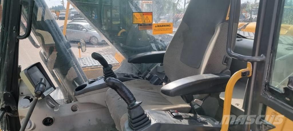 Volvo EC 210 C 大型油圧ショベル12t以上（パワーショベル・ユンボ）