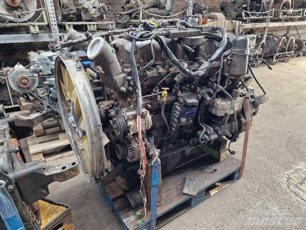 Paccar MX300U1 エンジン
