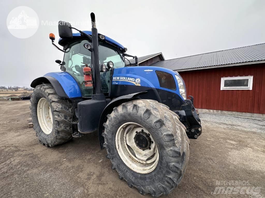 New Holland T 7.185 トラクター