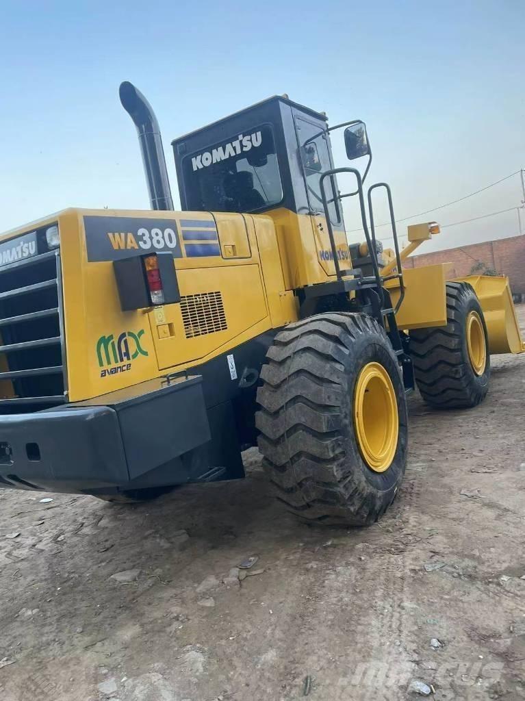 Komatsu WA 380 ホイールローダー・タイヤショベル