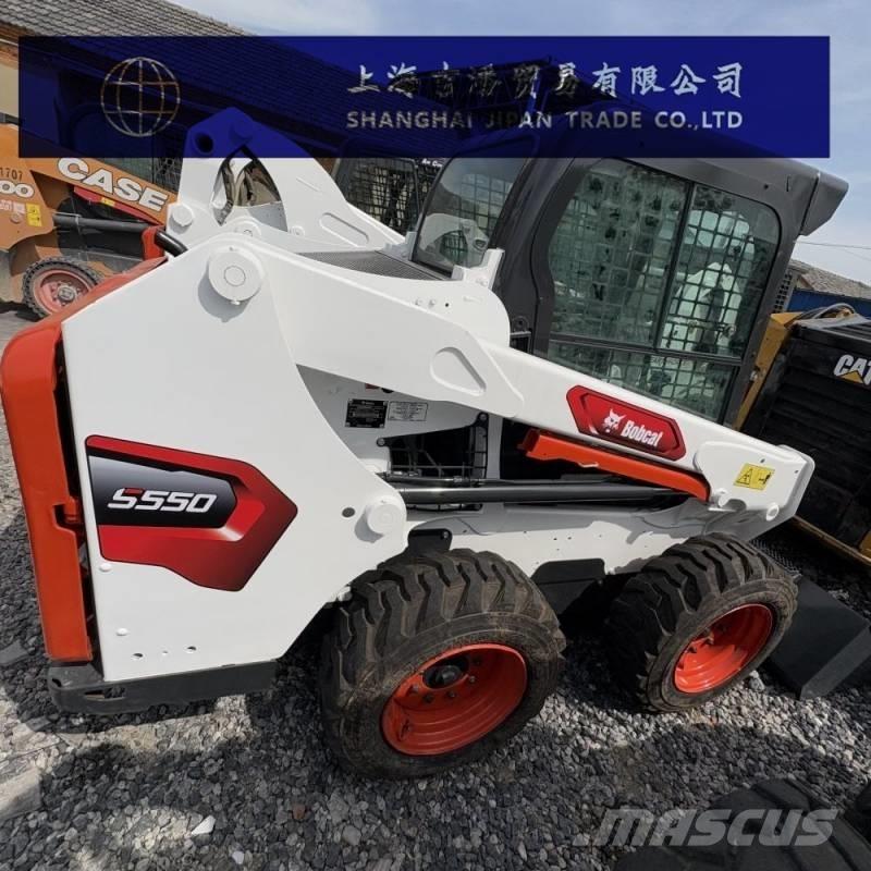 Bobcat S 550 スキッドステアローダー