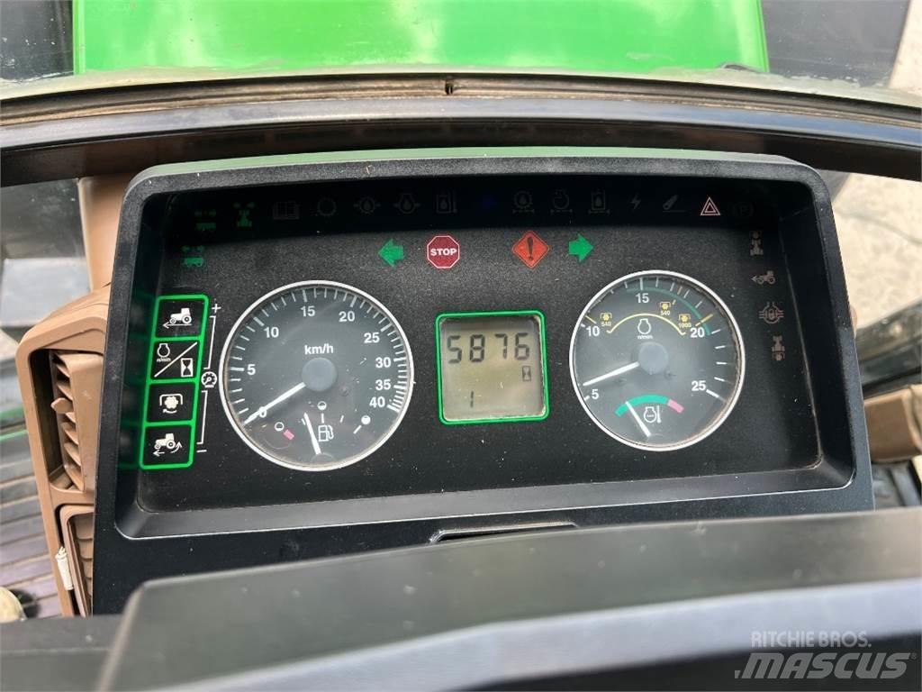 John Deere 7810 トラクター