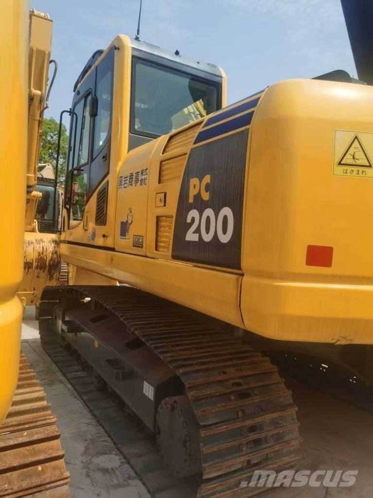 Komatsu PC 200-8 大型油圧ショベル12t以上（パワーショベル・ユンボ）