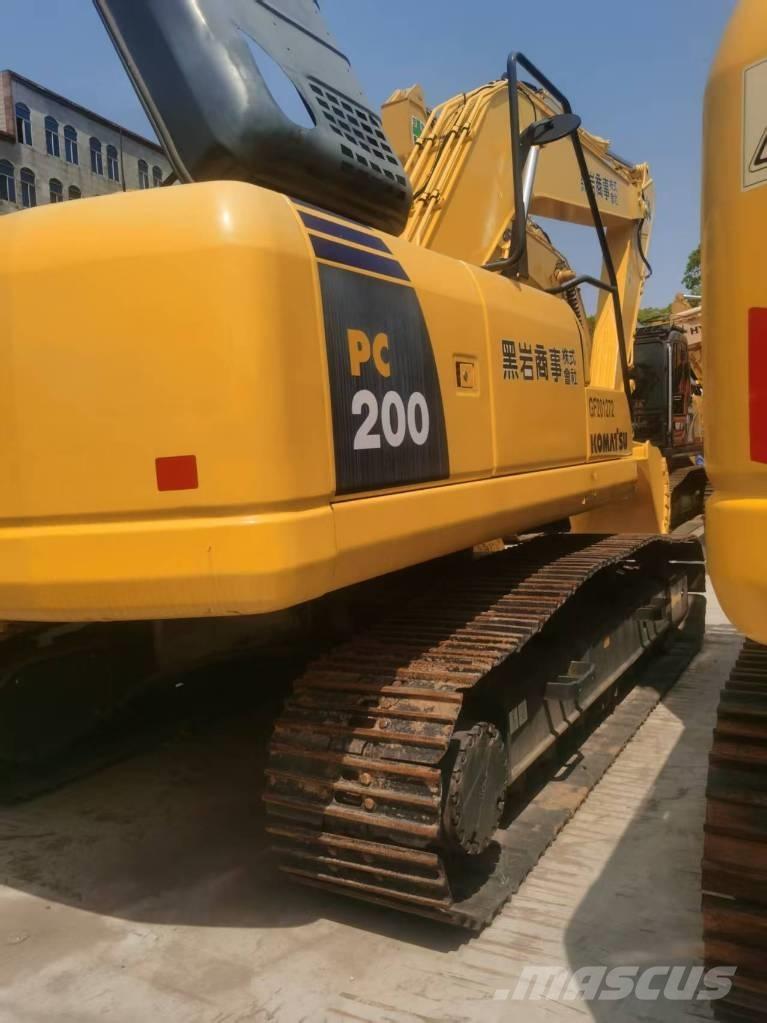 Komatsu PC 200-8 大型油圧ショベル12t以上（パワーショベル・ユンボ）