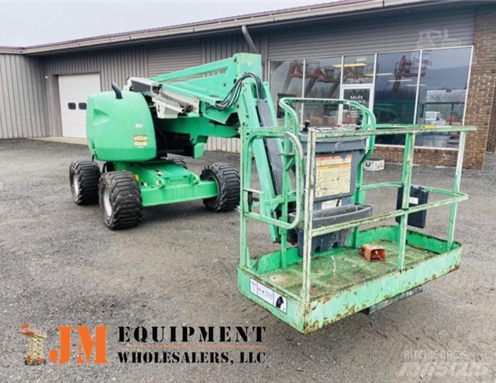 JLG 450 AJ ブームリフト　屈伸型