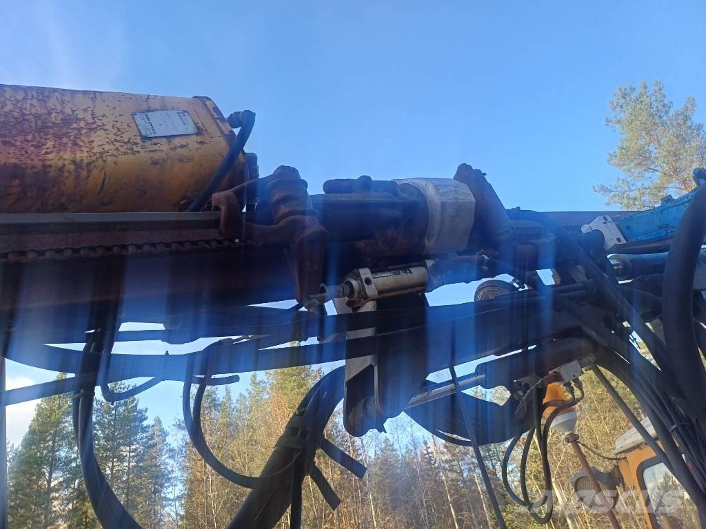 Valmet 802 トラクター