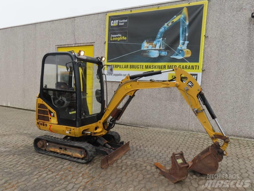CAT 301.7 D ミニ油圧ショベル 7t以下（ミニユンボ・ミニディガー）