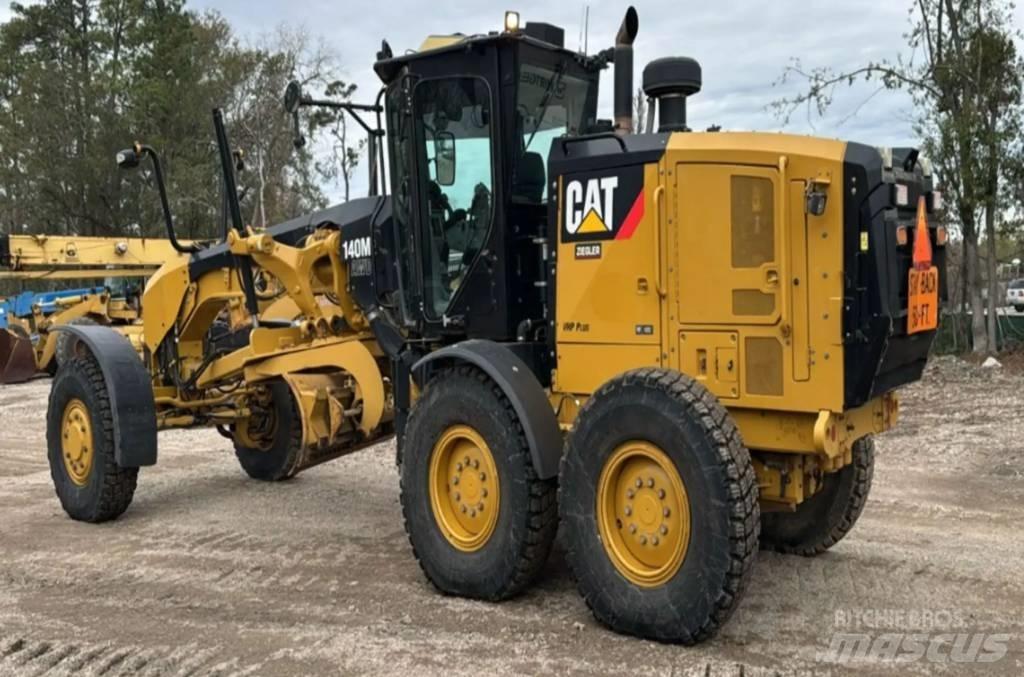 CAT 140M2 AWD モーターグレーダー