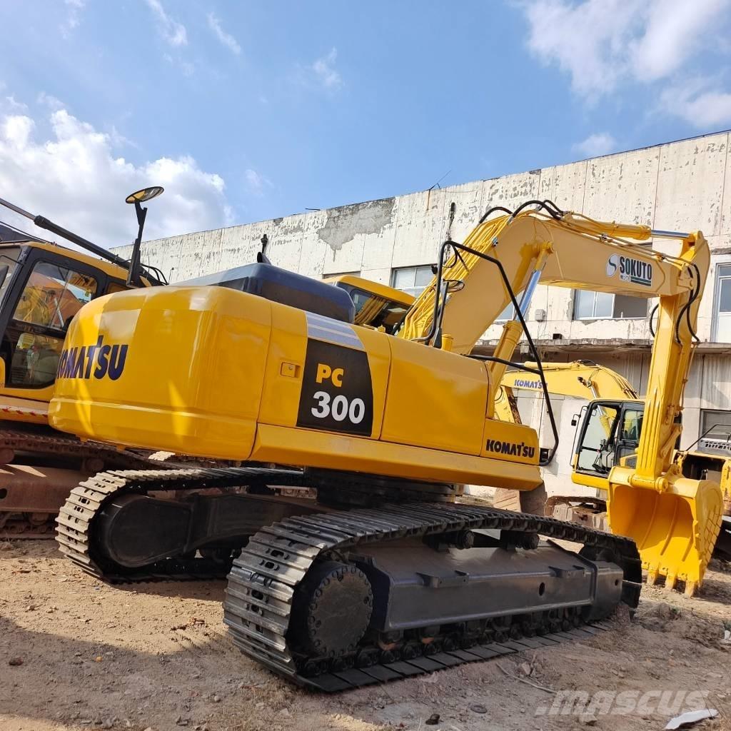 Komatsu PC 300 大型油圧ショベル12t以上（パワーショベル・ユンボ）
