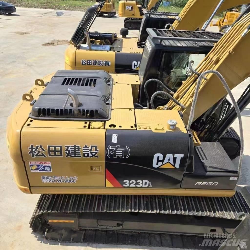 CAT 323 D 大型油圧ショベル12t以上（パワーショベル・ユンボ）