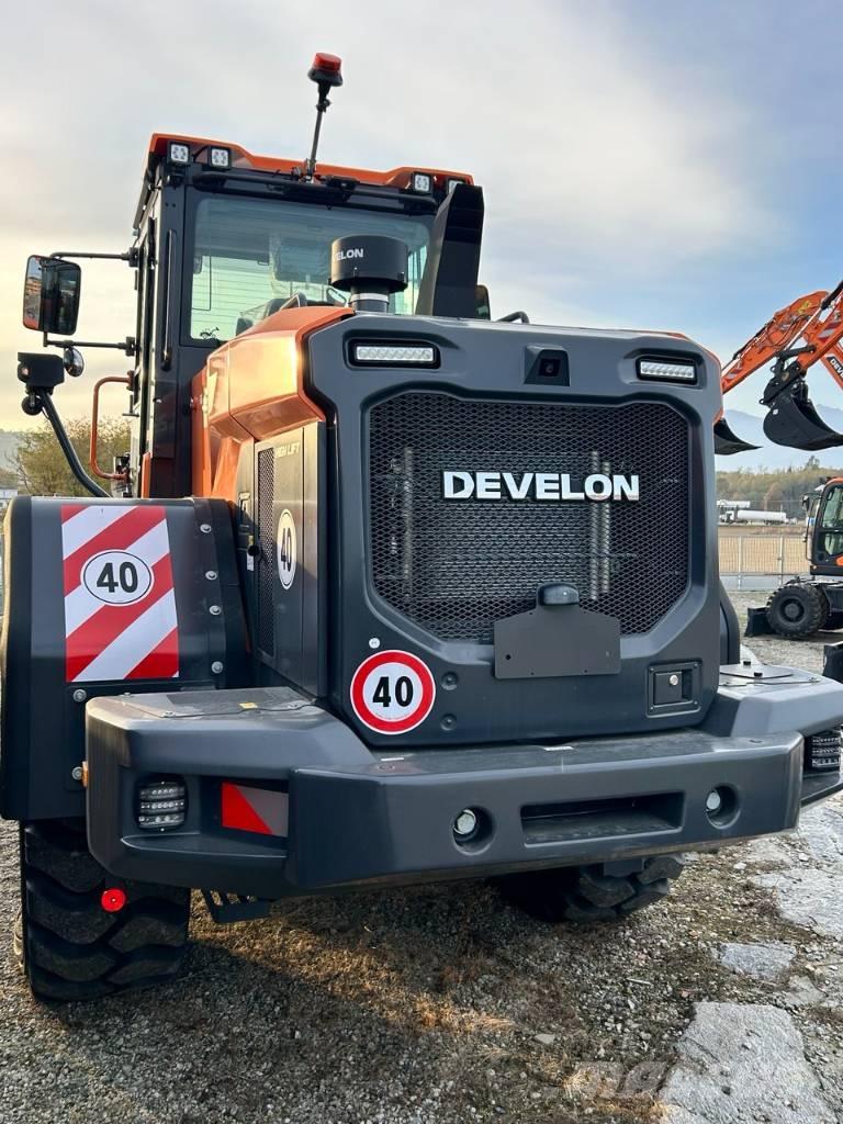 Develon DL 250-7 ホイールローダー・タイヤショベル