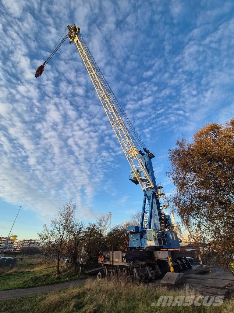 Liebherr LHM 250 港湾クレーン