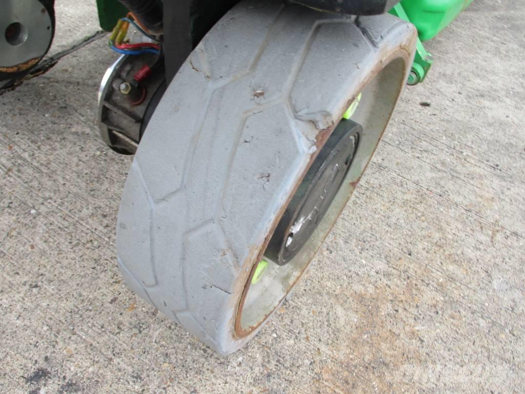 JLG 2632 ES (983) シザースリフト