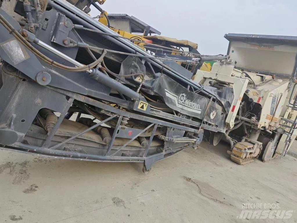 Wirtgen W2000 アスファルトコールドミリングマシーン
