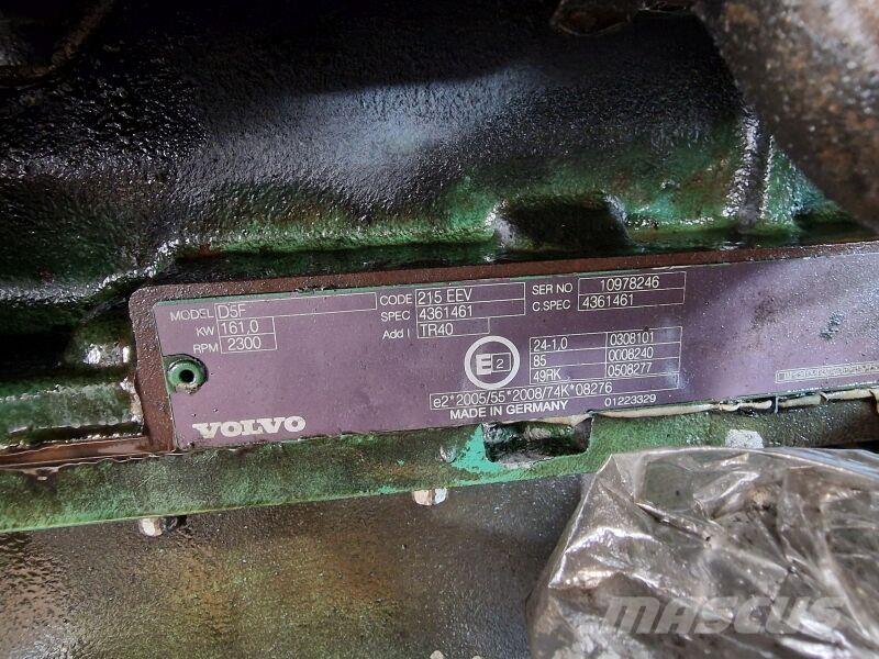 Volvo D5F 215EEV エンジン