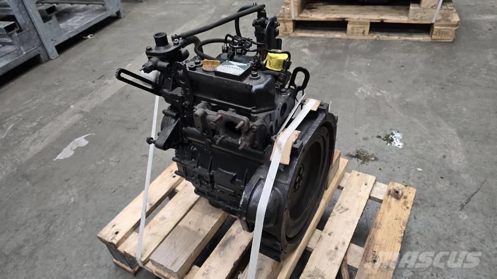 Yanmar 3TNE68 エンジン