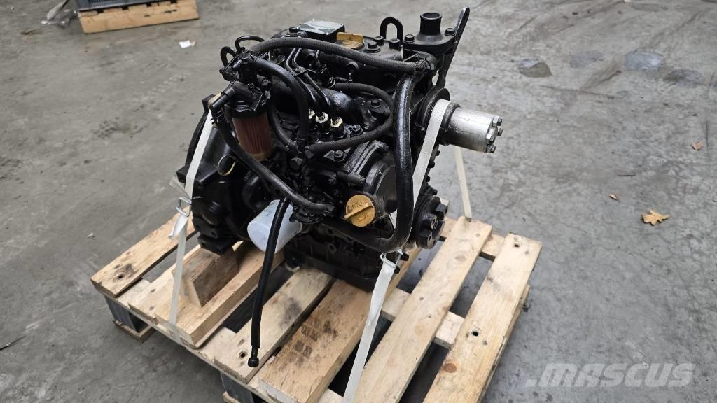 Yanmar 3TNE68 エンジン