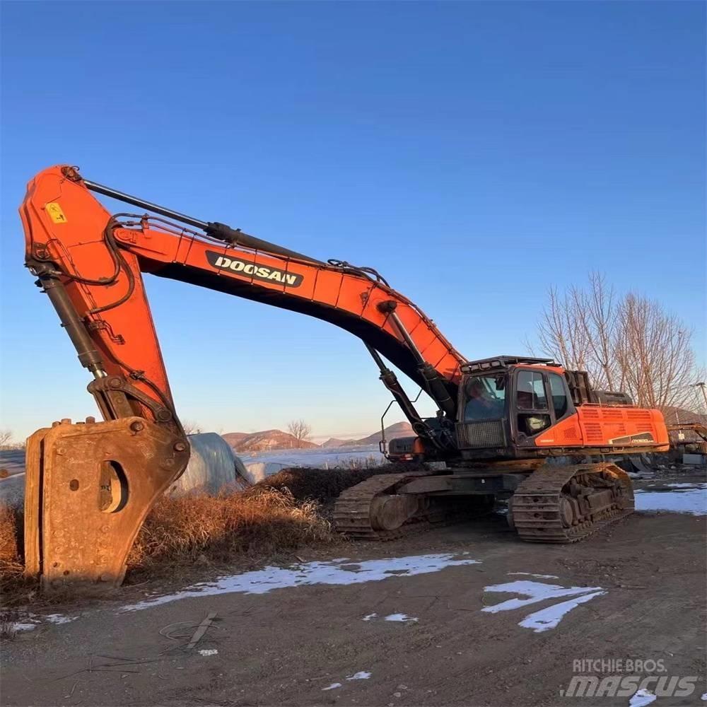 Doosan DX150LC-9C 大型油圧ショベル12t以上（パワーショベル・ユンボ）