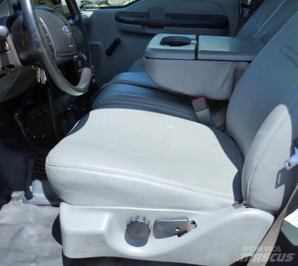 Ford F 550 多目的／汎用車両