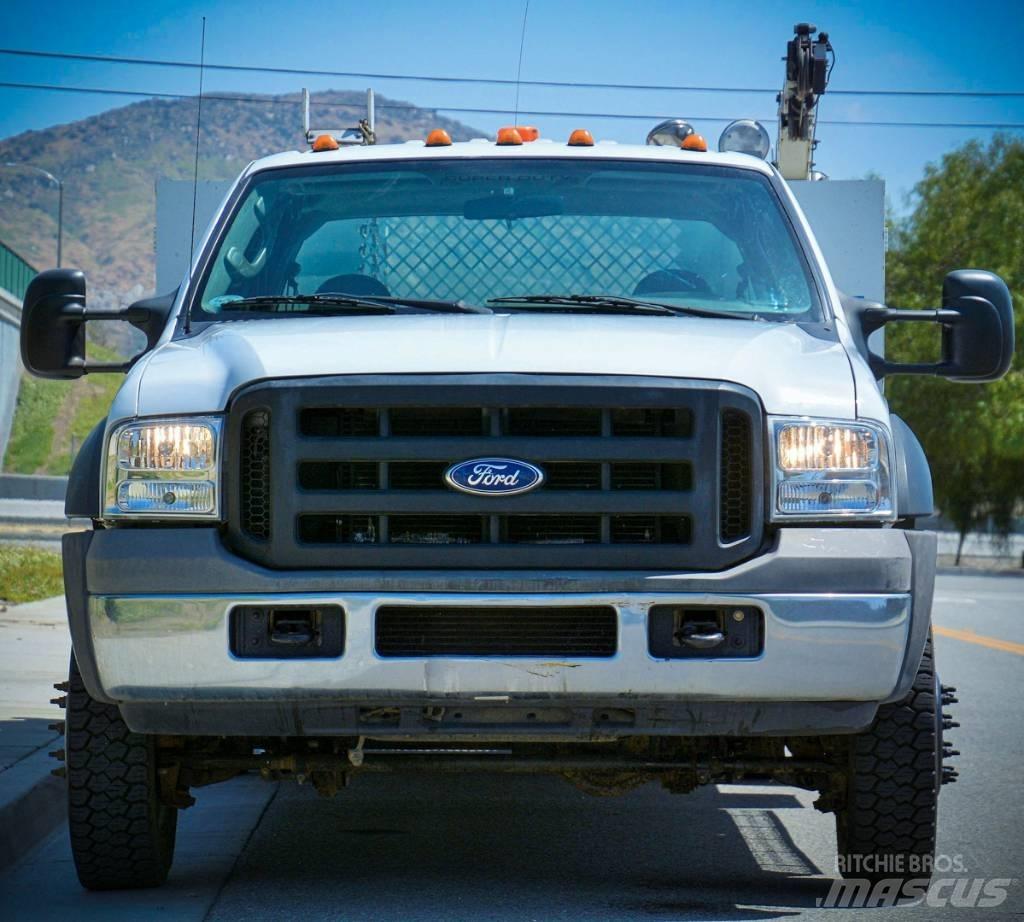 Ford F 550 多目的／汎用車両