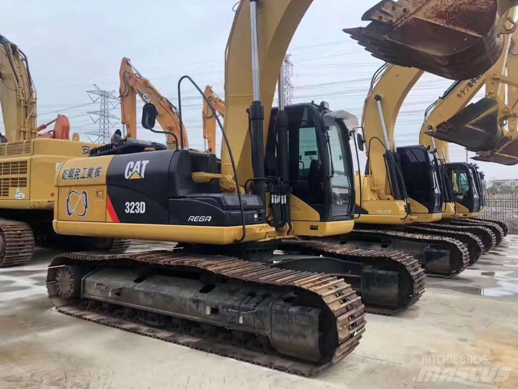 CAT 323 大型油圧ショベル12t以上（パワーショベル・ユンボ）