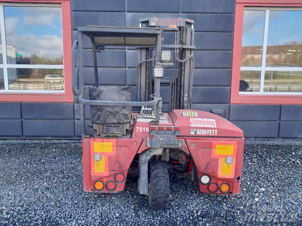 Moffett M4 25.3 NX フォークリフト - その他