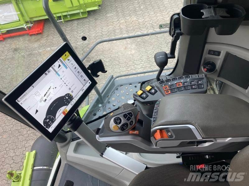 CLAAS TRION 650 コンバイン