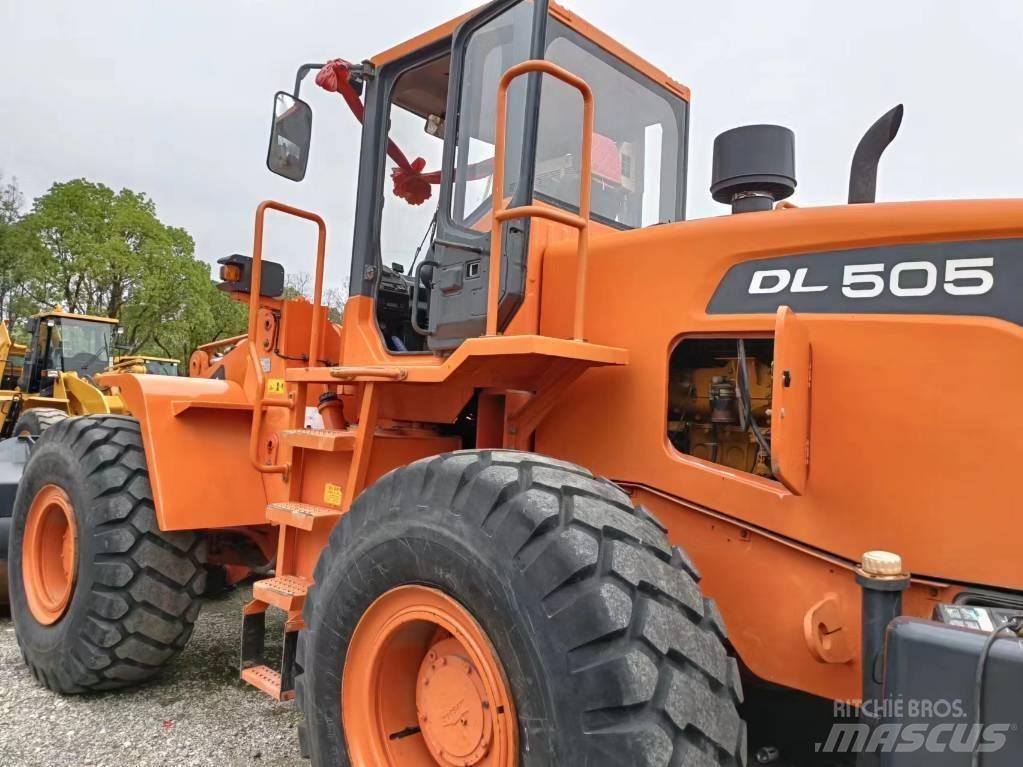 Doosan DL505 ホイールローダー・タイヤショベル