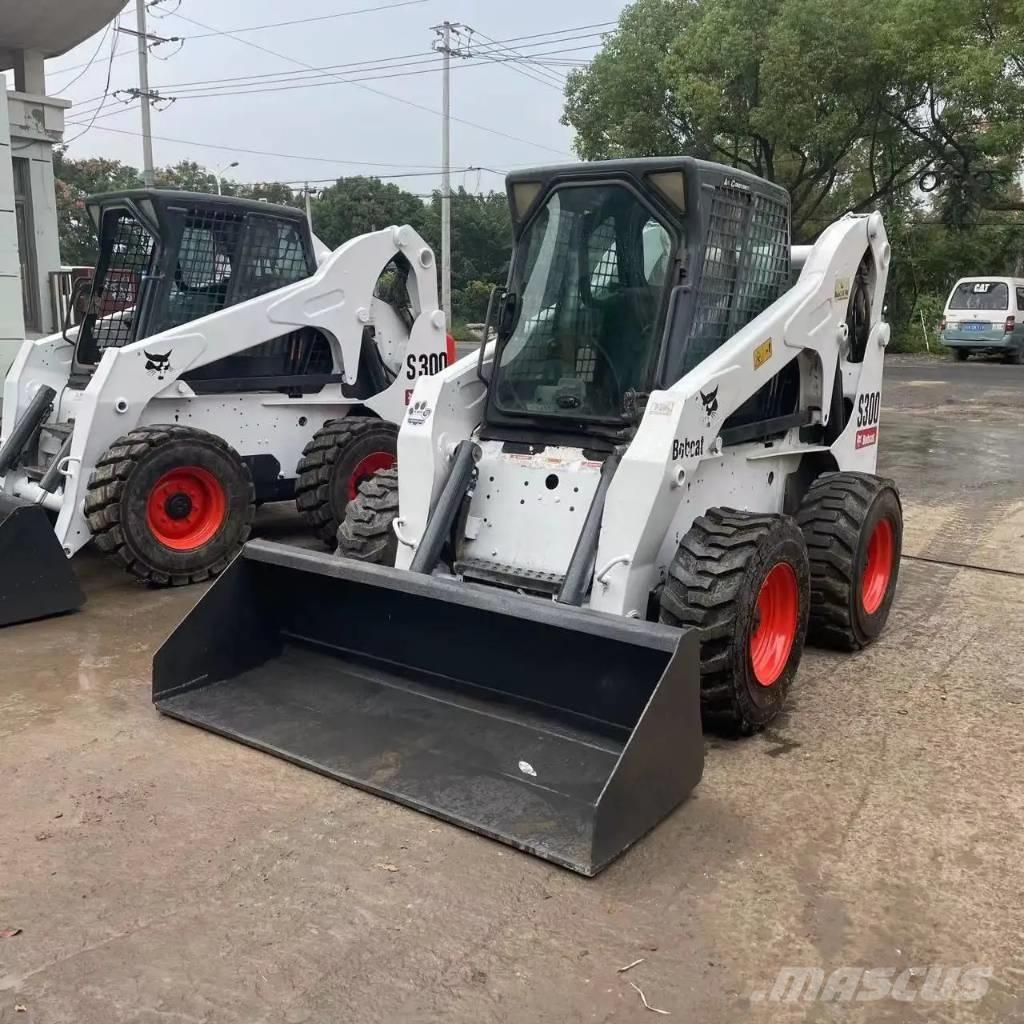 Bobcat S300 スキッドステアローダー