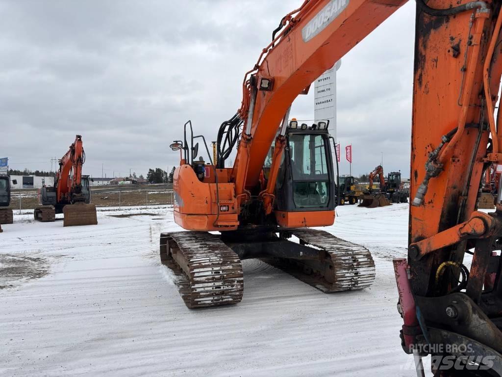 Doosan DX225 LC R 大型油圧ショベル12t以上（パワーショベル・ユンボ）