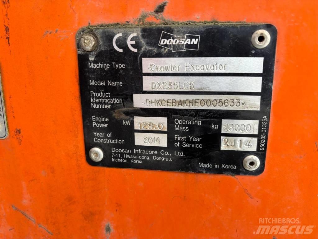Doosan DX225 LC R 大型油圧ショベル12t以上（パワーショベル・ユンボ）