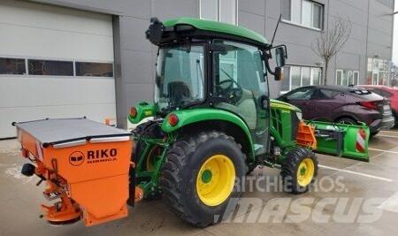 John Deere 3046 R コンパクトトラクター