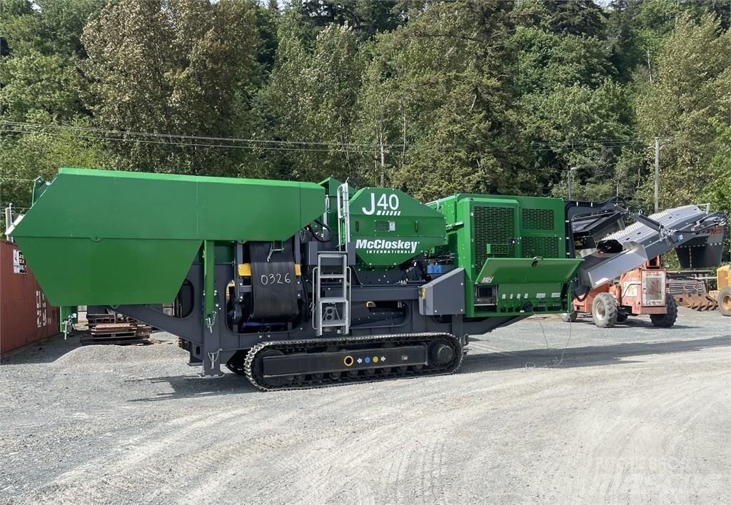 McCloskey J40 クラッシャー固定式
