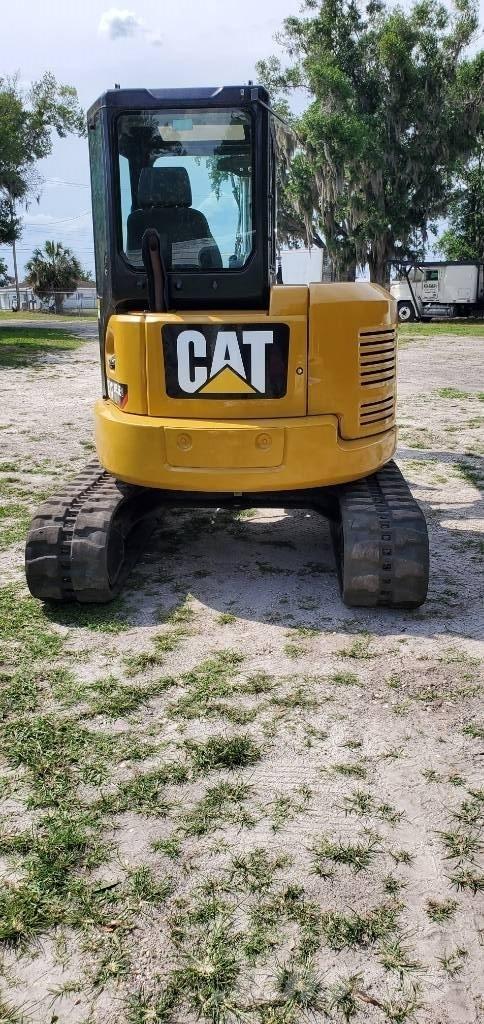 CAT 305.5 E CR ミニ油圧ショベル 7t以下（ミニユンボ・ミニディガー）