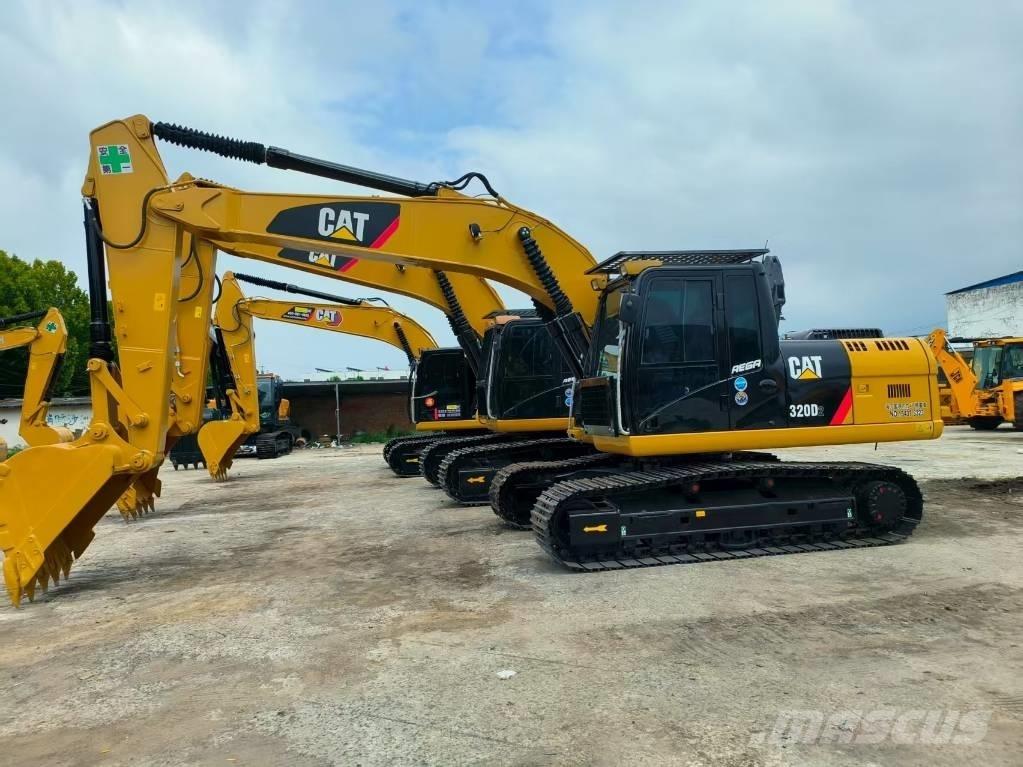 CAT 320 D 大型油圧ショベル12t以上（パワーショベル・ユンボ）