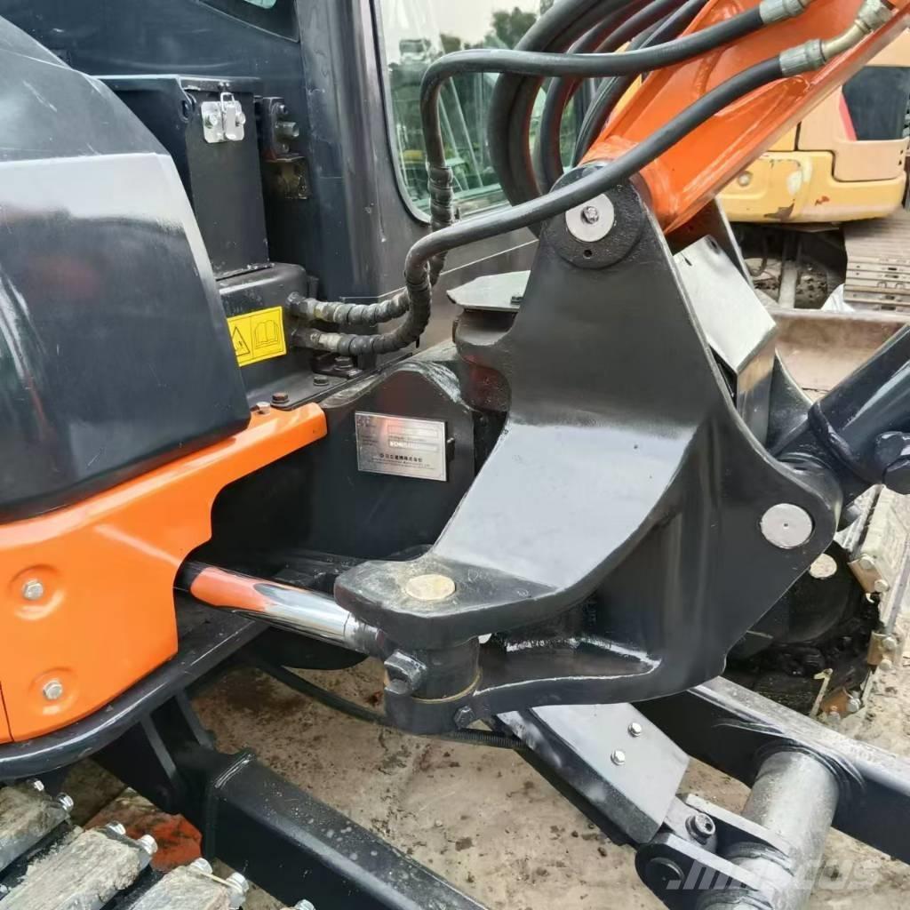 Hitachi ZX 50 U ミニ油圧ショベル 7t以下（ミニユンボ・ミニディガー）
