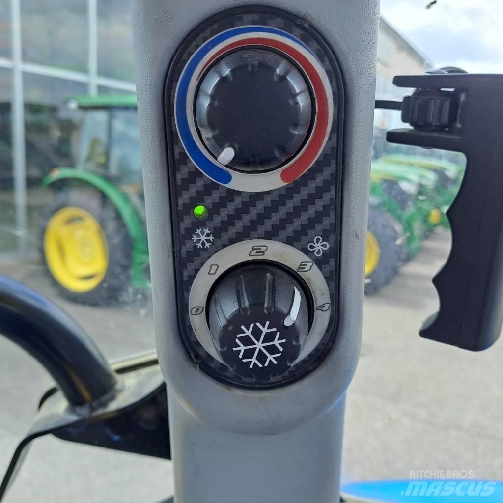 New Holland T 4.95 トラクター