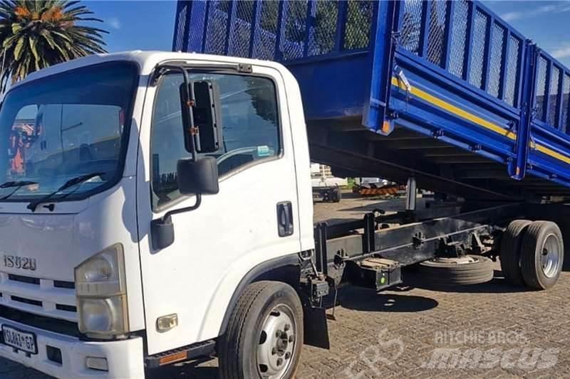 Isuzu NQR500 その他トラック