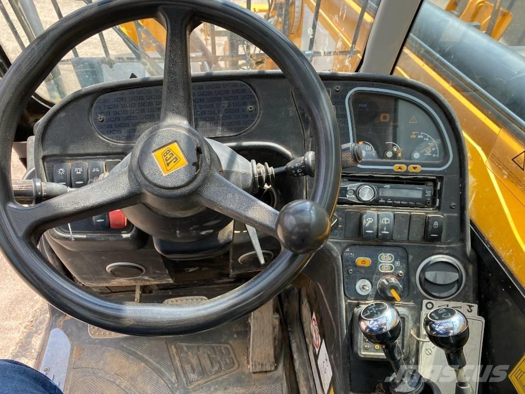 JCB 535-140 Hiviz テレスコーピックハンドラー