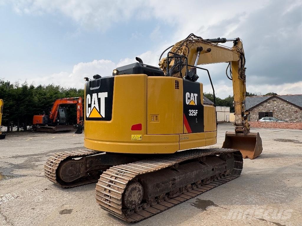 CAT 325 FL CR 大型油圧ショベル12t以上（パワーショベル・ユンボ）