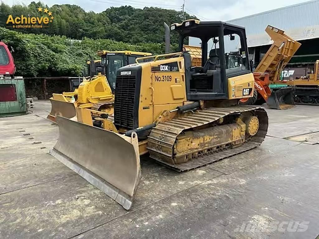 CAT D 3 K 2 ブルドーザー