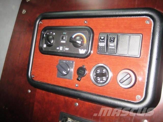 Western Star 5700 XE 中古トラクターヘッド | トレーラーヘッド