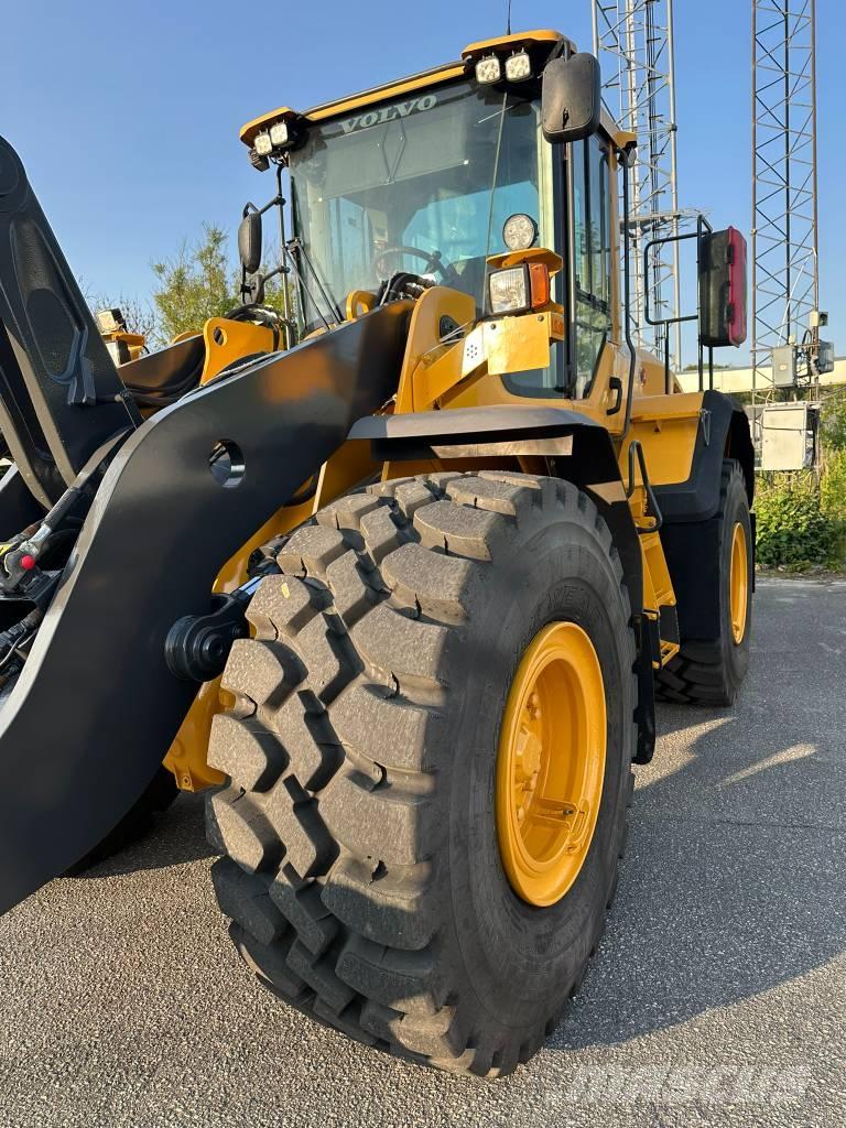 Volvo L120g ホイールローダー・タイヤショベル