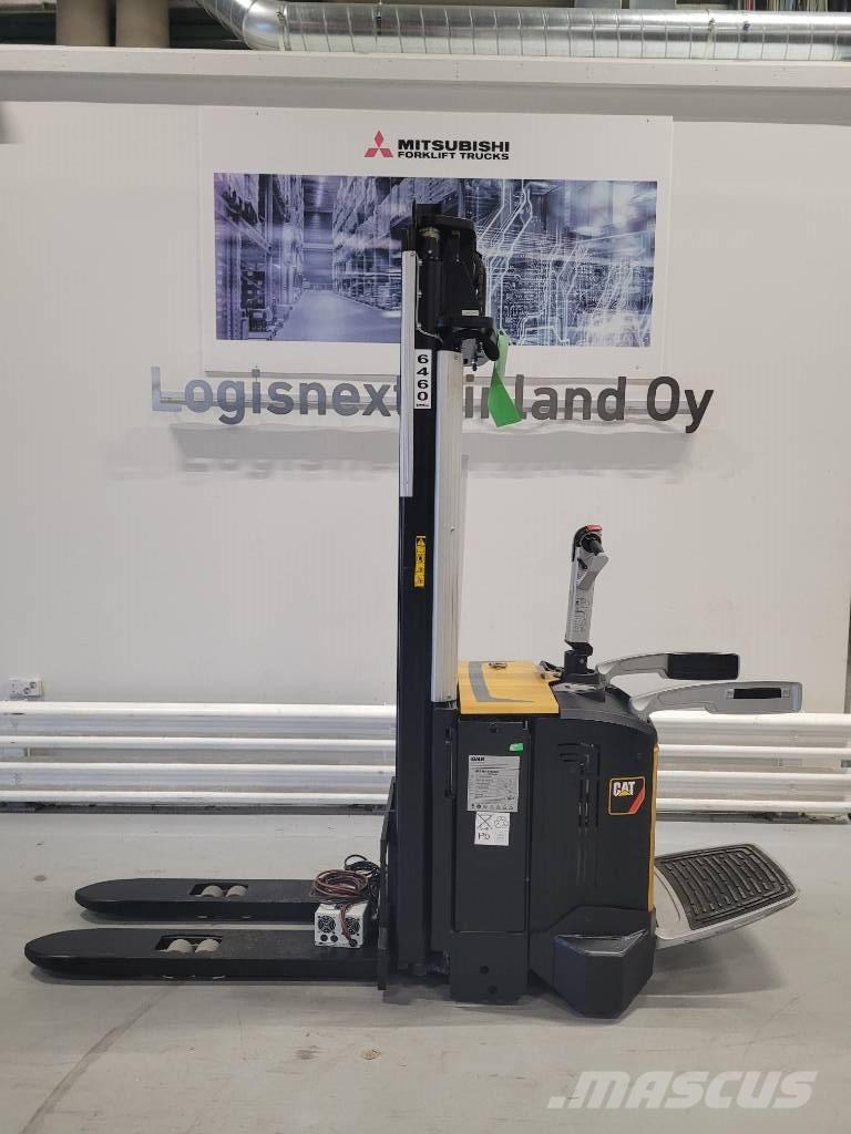 CAT NSV 16N ( MYYTY ) 自走式スタッカー