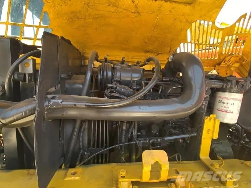 Komatsu PC60-7 大型油圧ショベル12t以上（パワーショベル・ユンボ）