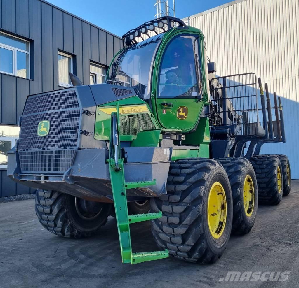 John Deere 1010 G フォワーダー