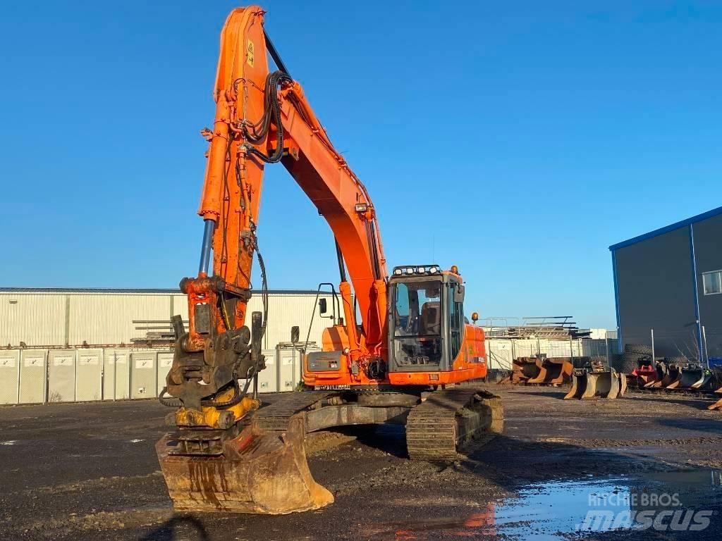 Doosan DX 255 LC 大型油圧ショベル12t以上（パワーショベル・ユンボ）